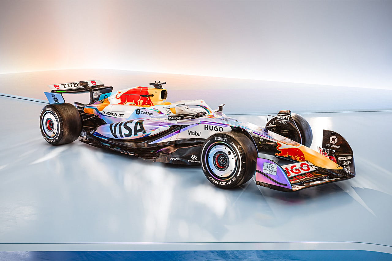 レーシングブルズF1 ラスベガスGPで“ホロカード仕様”特別リバリー