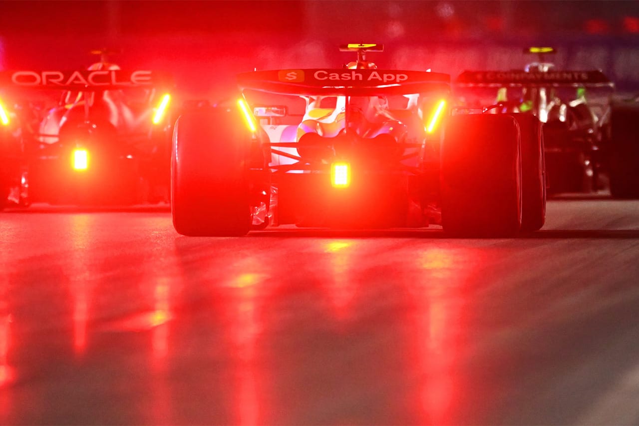 F1ラスベガスGP 予選 展開:雨の乱戦でノリスが圧巻PP 角田裕毅Q1敗退