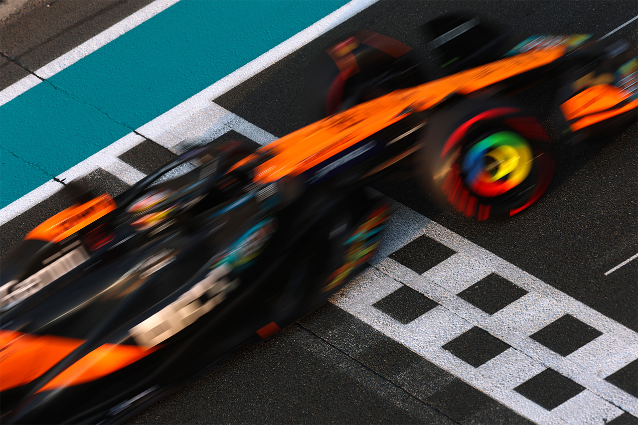 マクラーレン 走行前の2026年F1マシンがオークションで約18億円で落札