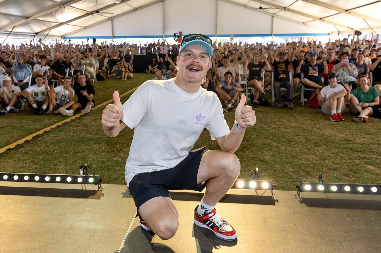 バルテリ・ボッタス、F1復帰を前に伝説のフェラーリで市街地ラン