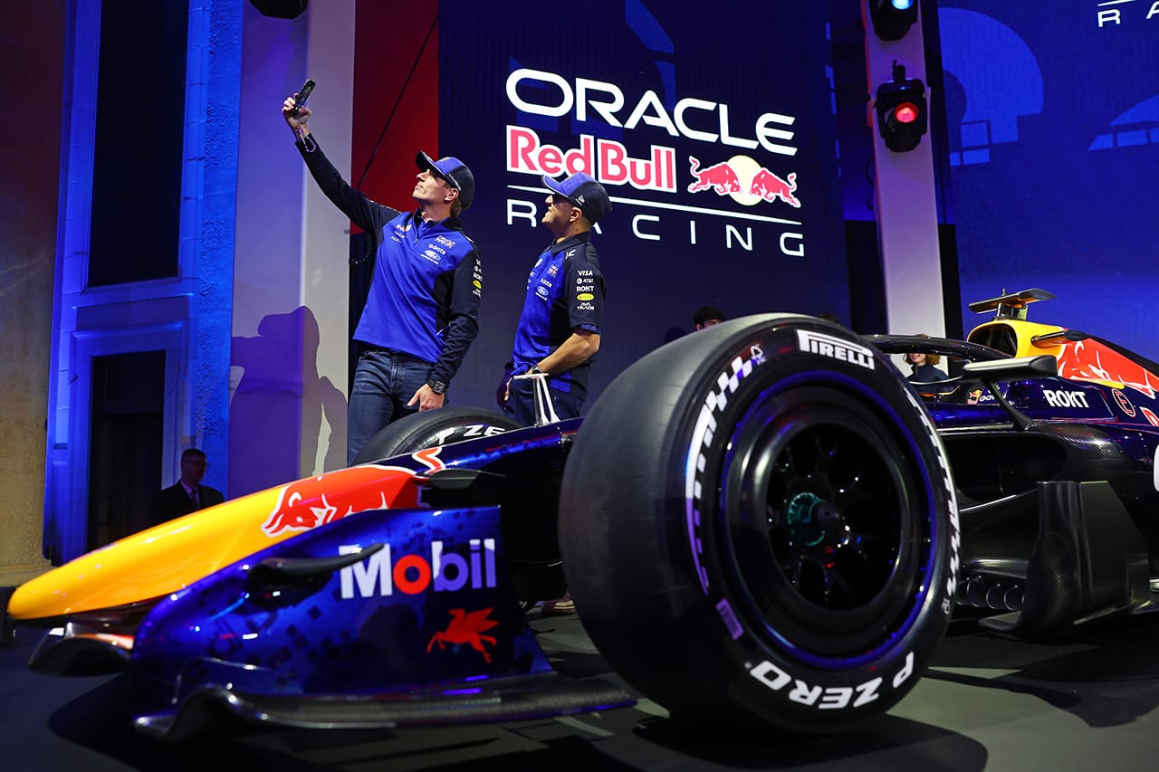 マックス・フェルスタッペン レッドブルF1新リバリーに興奮「とても大胆で目立つ」