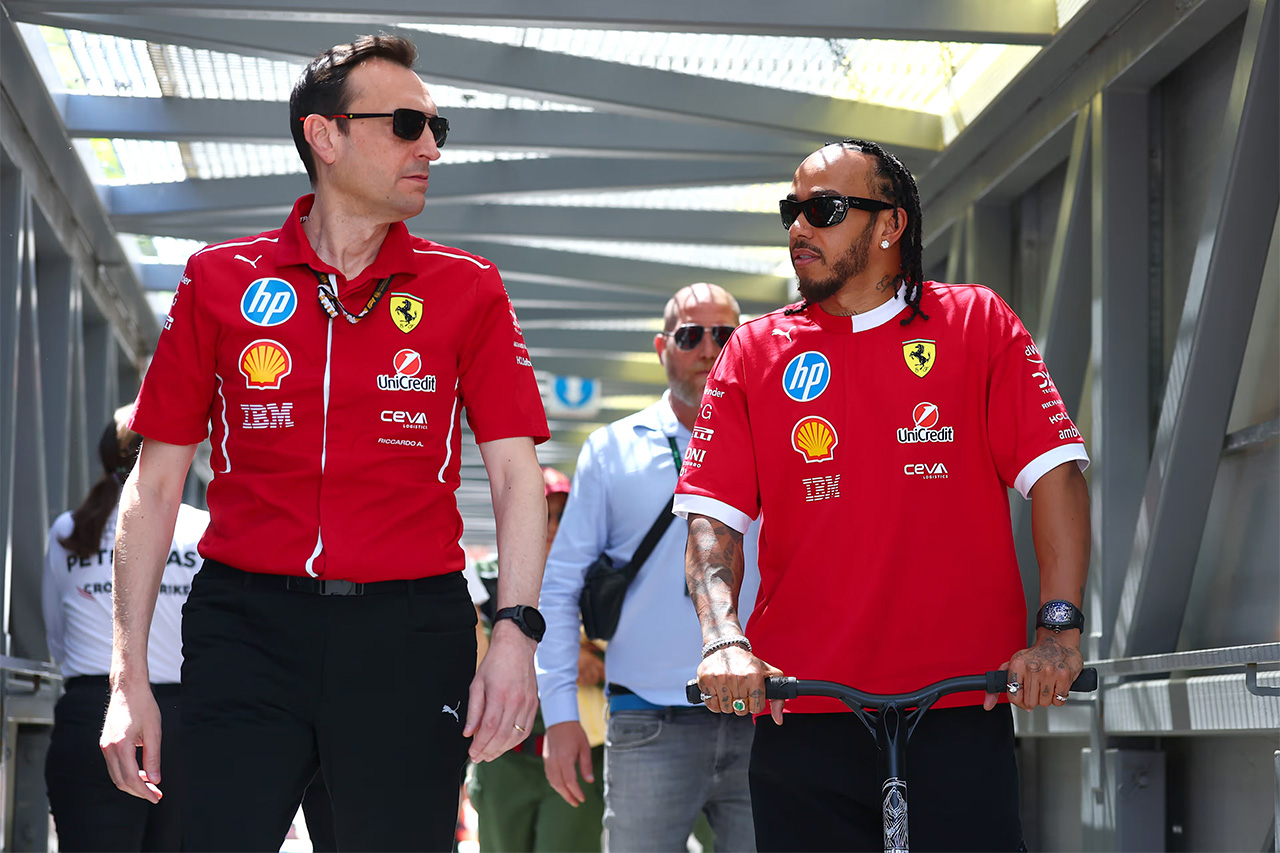 フェラーリF1、ルイス・ハミルトンのエンジンアを変更 アダミは育成部門に異動