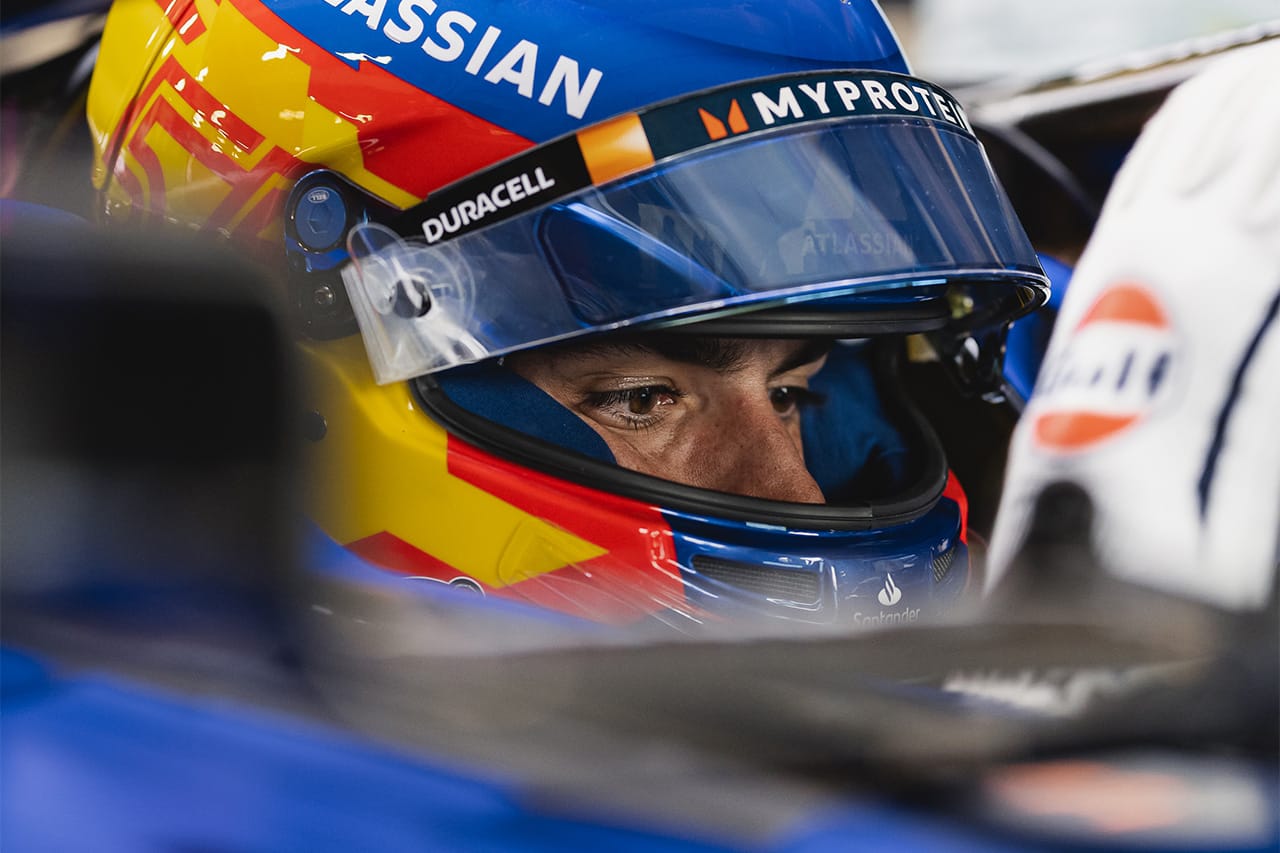 カルロス・サインツJr. 2026年F1に心境「学んだことはすべてゴミ箱行き」