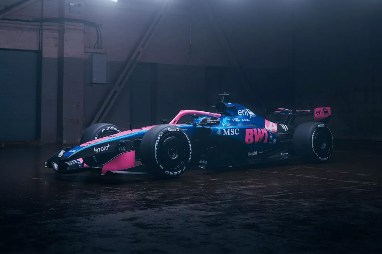 アルピーヌF1、2026年F1マシン「A526」を発表 メルセデスPU移行で新章
