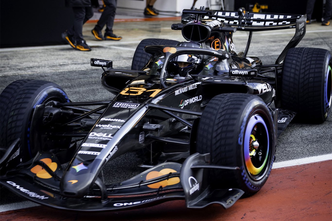 マクラーレンF1、燃料供給系トラブルもオスカー・ピアストリはMCL40に手応え