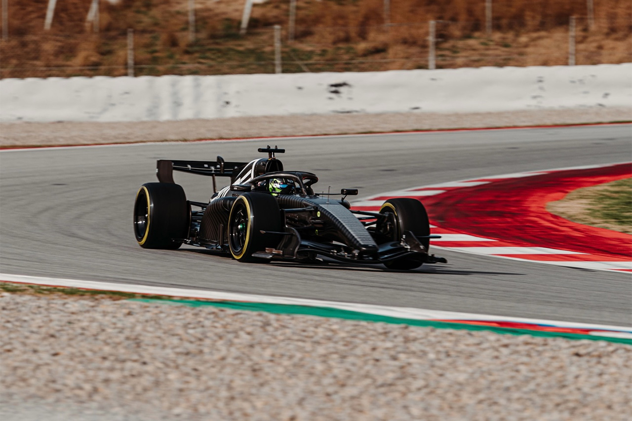 キャデラックF1、初年度に向け前進 バルセロナで164周を走破