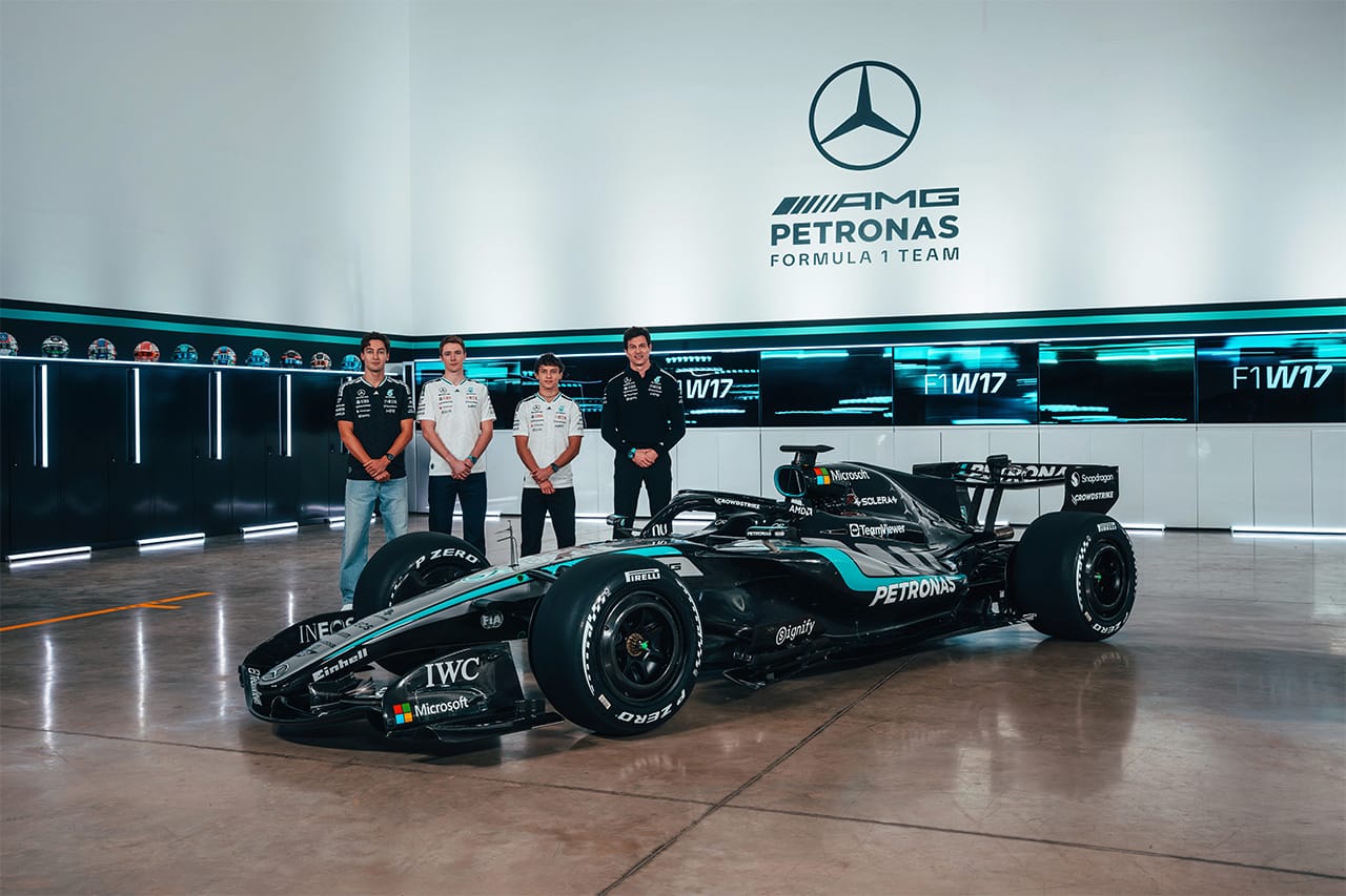 メルセデスF1、2026年F1マシン『W17』を正式発表 ヴォルフ「これは革命だ」