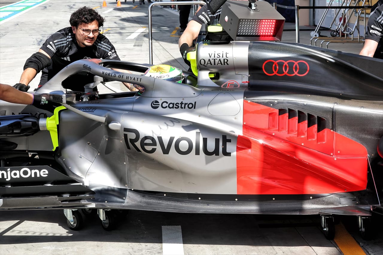 アウディF1 R26が早くも進化 “ゼロポッド風”サイドポッドをバーレーンで投入