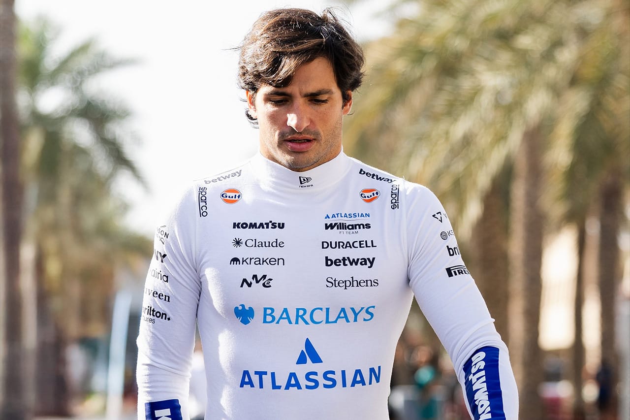 カルロス・サインツJr. 2026年F1エンジンは「レッドブル・フォードが一歩先」