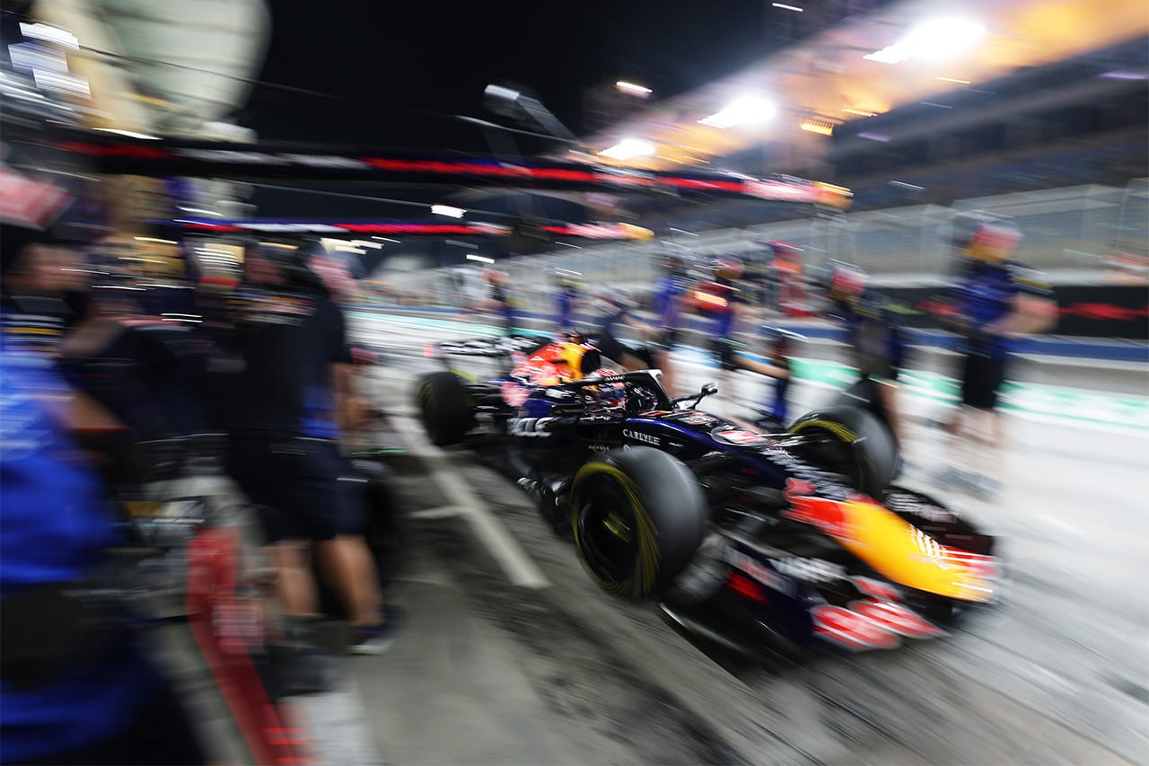 レッドブルF1が“出力を絞った”との見方 テストでの駆け引きが浮上