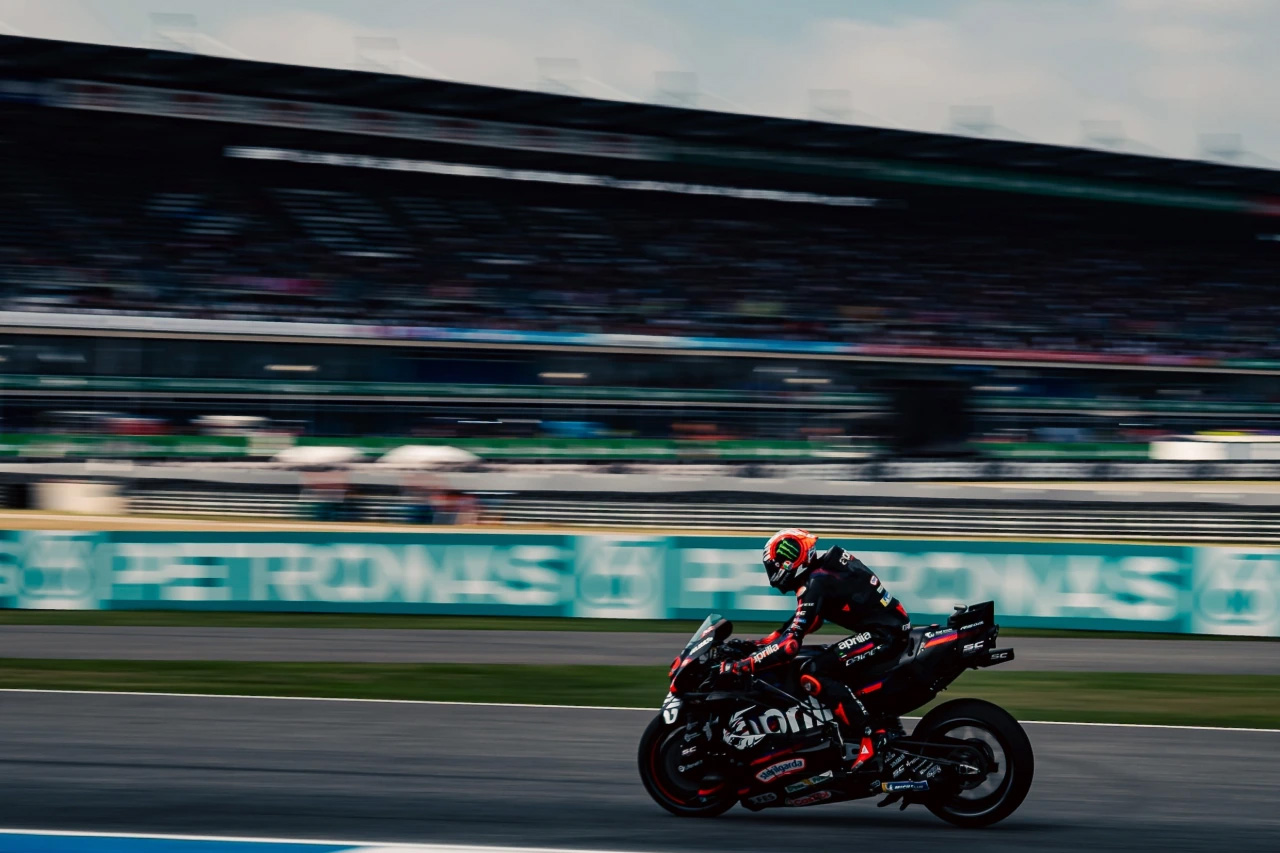 マルコ・ベッツェッキ MotoGPタイGP決勝で完勝 マルク・マルケスはリタイア