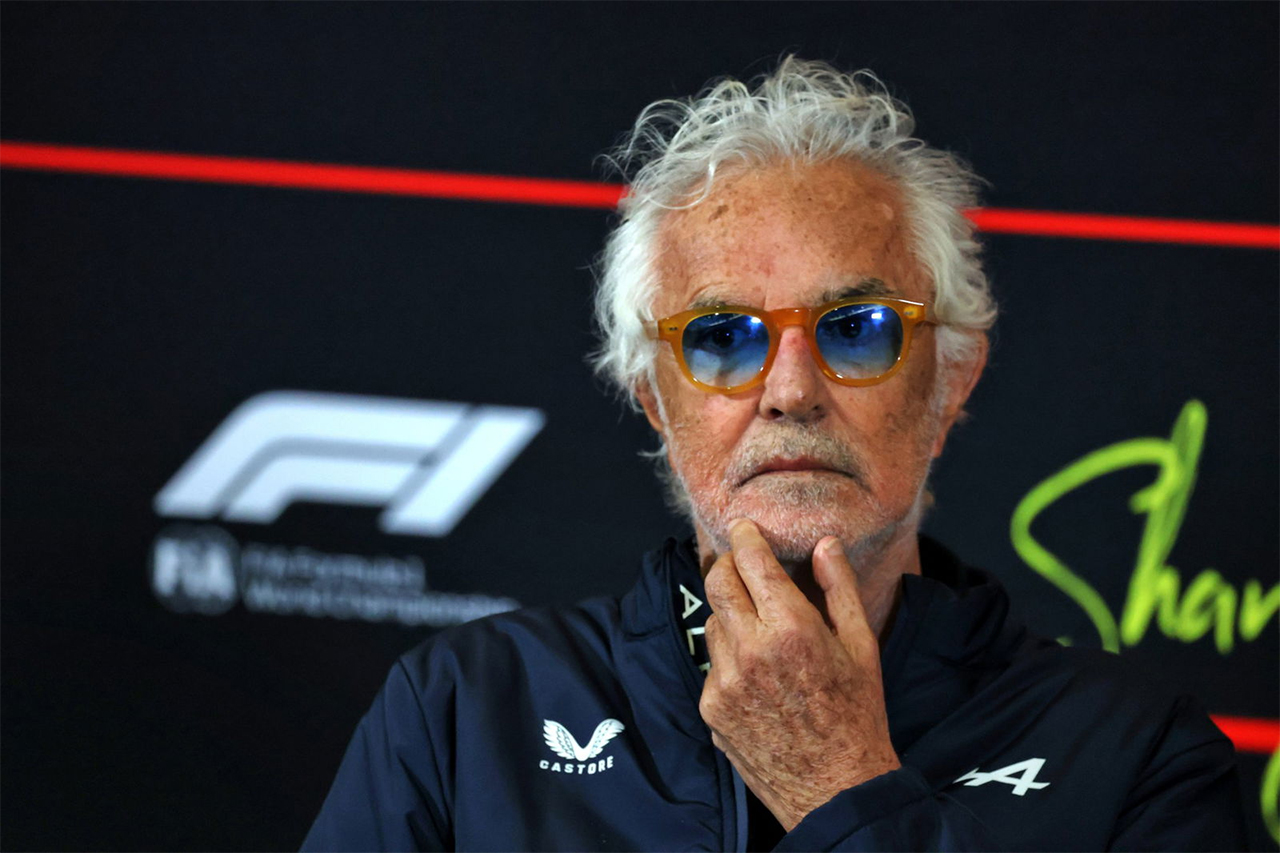 アルピーヌF1株売却 メルセデスが交渉 ブリアトーレ「トト・ヴォルフではない」