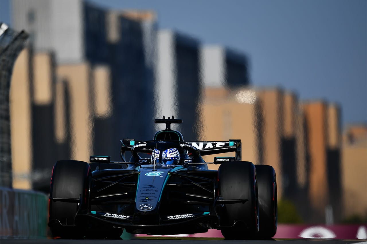 メルセデスF1 ジョージ・ラッセル車復活の舞台裏「iPhoneのように再起動」
