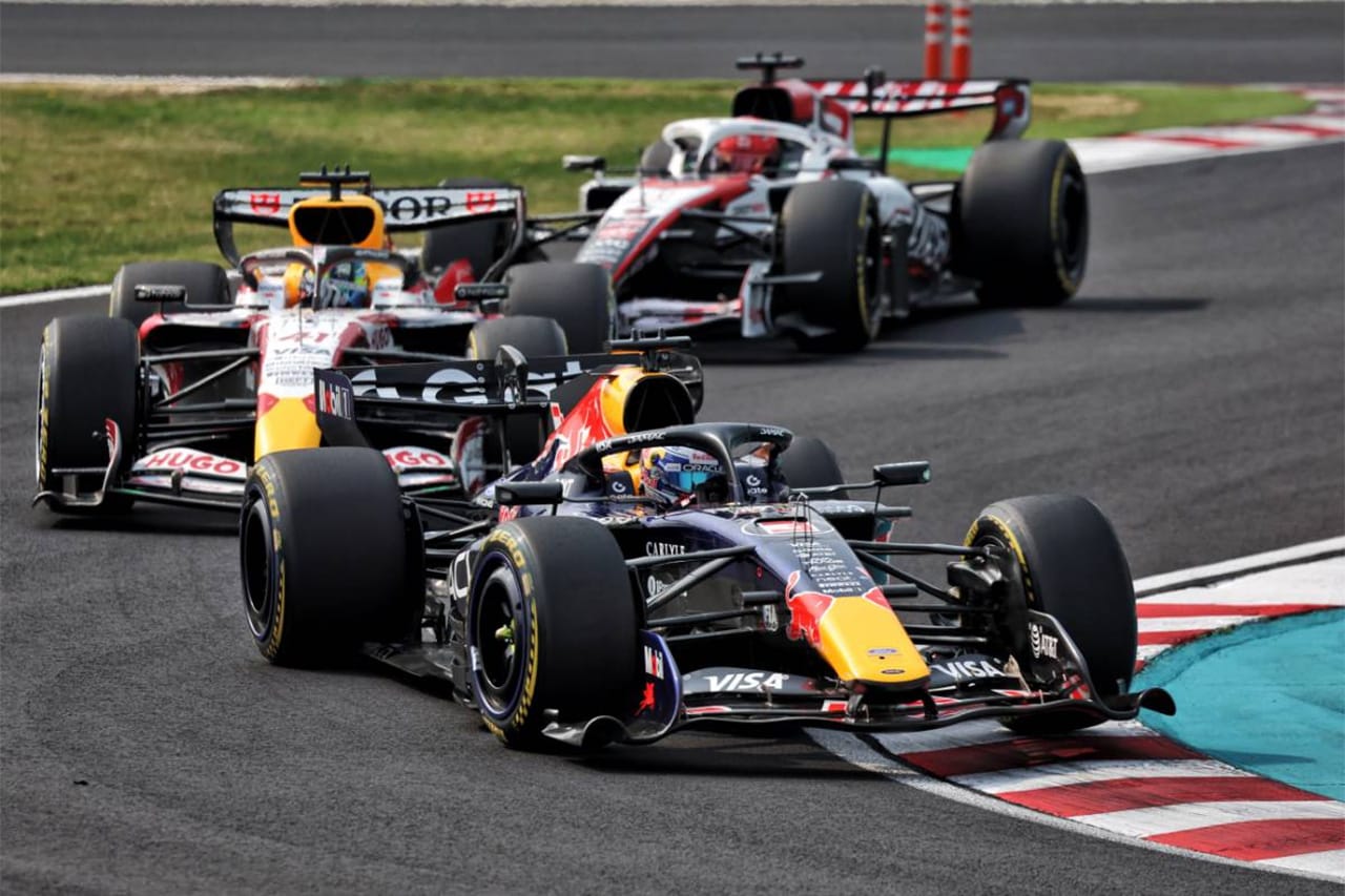 レッドブルF1苦戦の背景 メキース「2025年の代償を払っている」