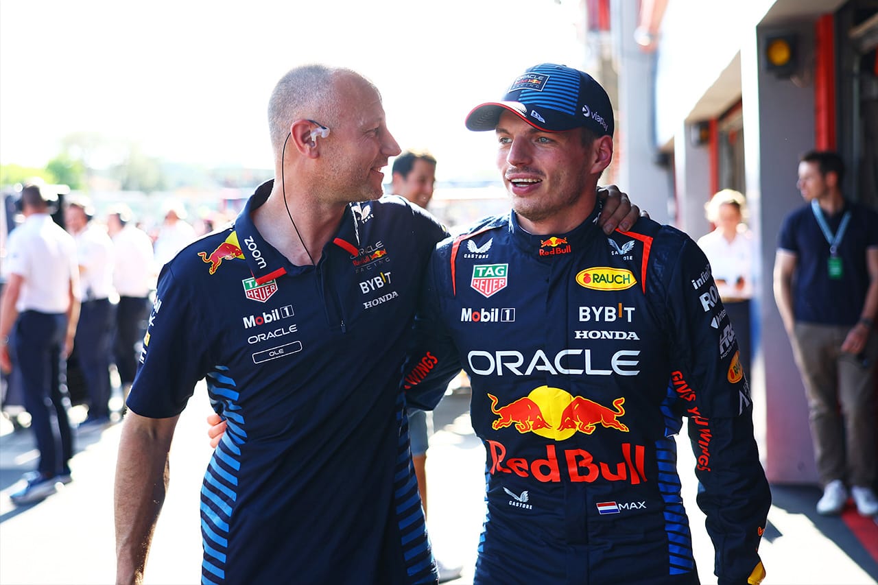 マックス・フェルスタッペンの信頼厚いメカニック離脱へ レッドブルF1動揺拡大
