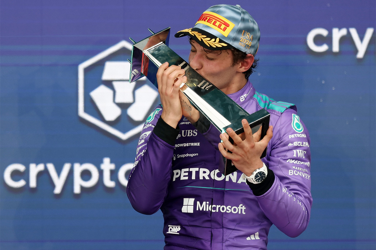 「ザナルディに捧ぐ」アントネッリがF1マイアミGP制覇!故障を乗り越え3連勝