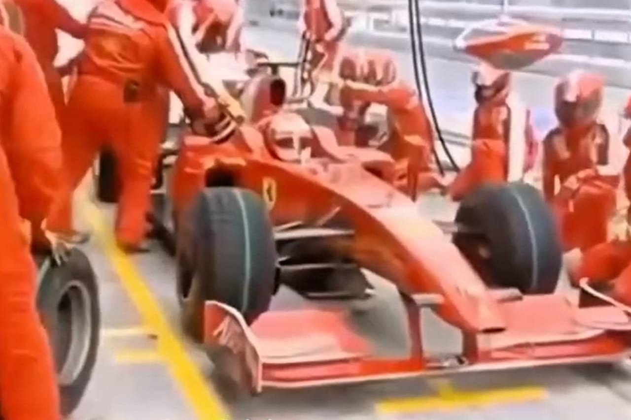 キミ・ライコネン フェラーリF1時代の“乾いた路面でフルウェット“事件の真相