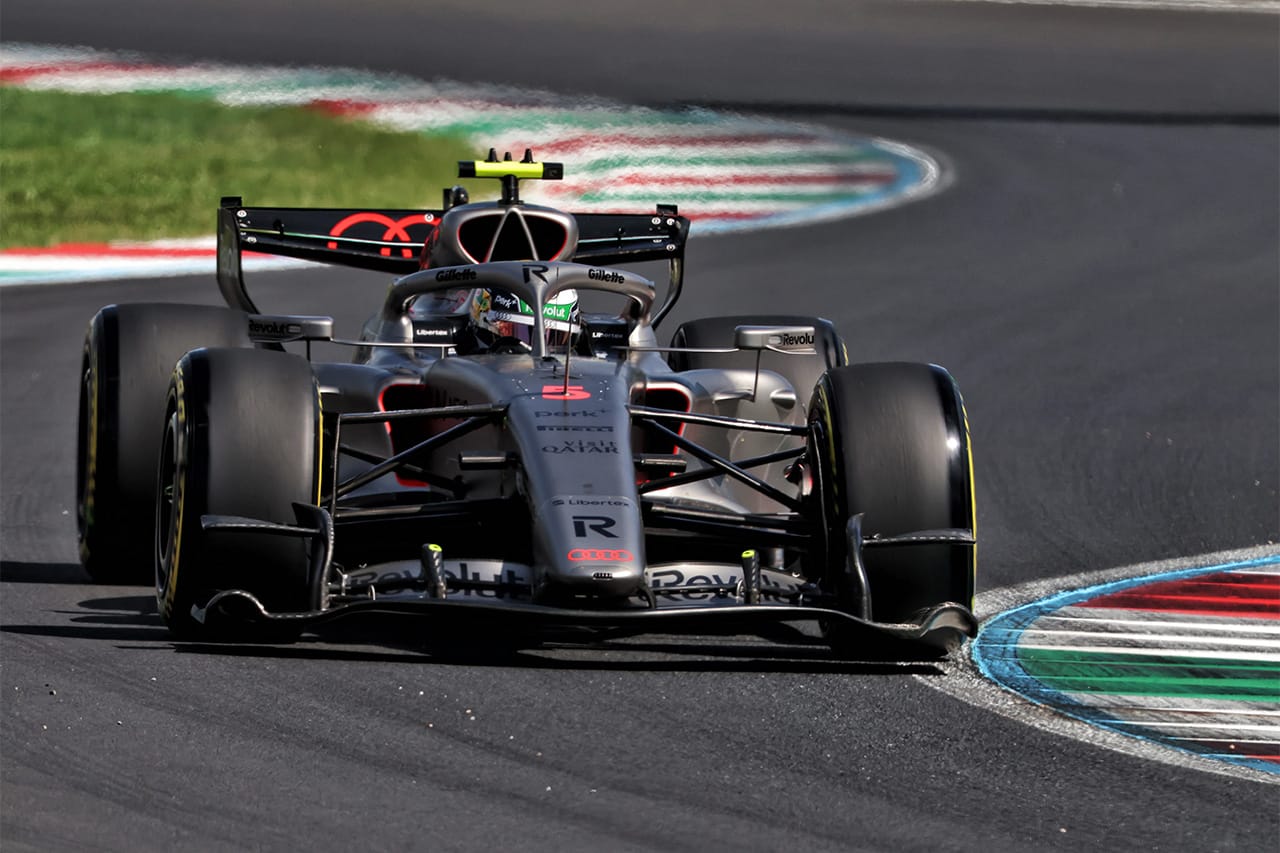 アウディF1 2戦連続最速ピットストップの裏に元レッドブル“フェルスタッペン担当”