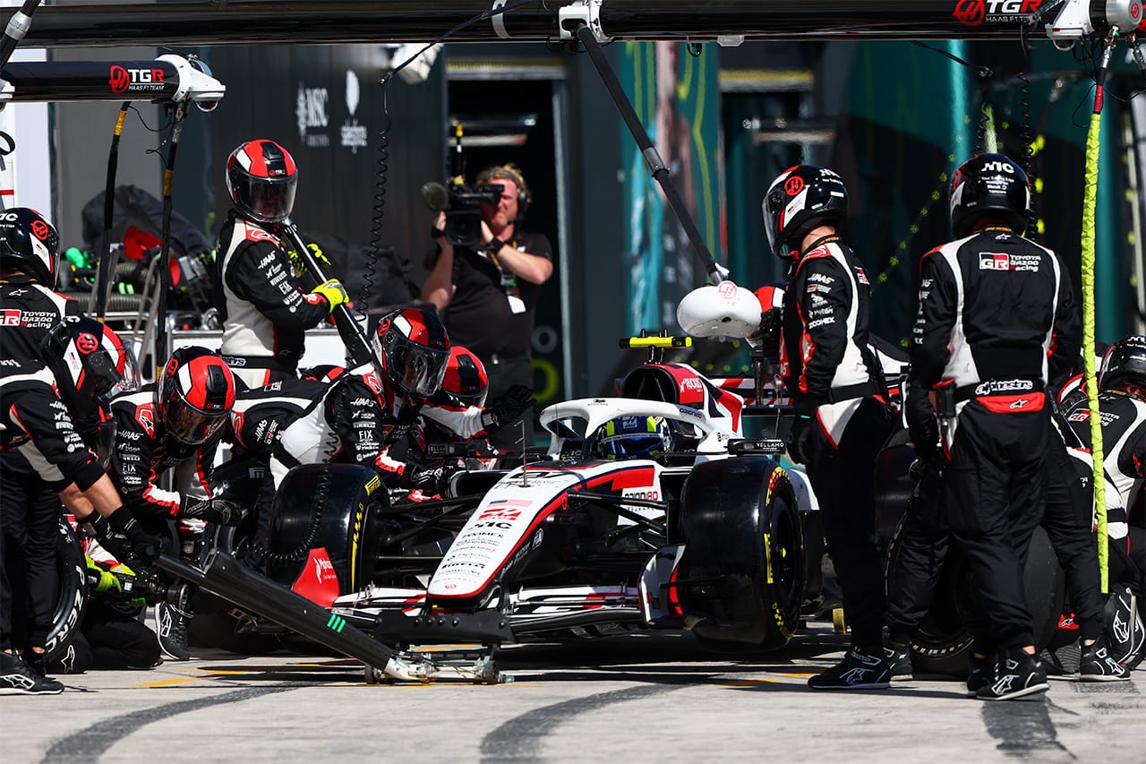 ハースF1 ピット設備の差で入賞逃す 小松礼雄「チームの責任ではない」