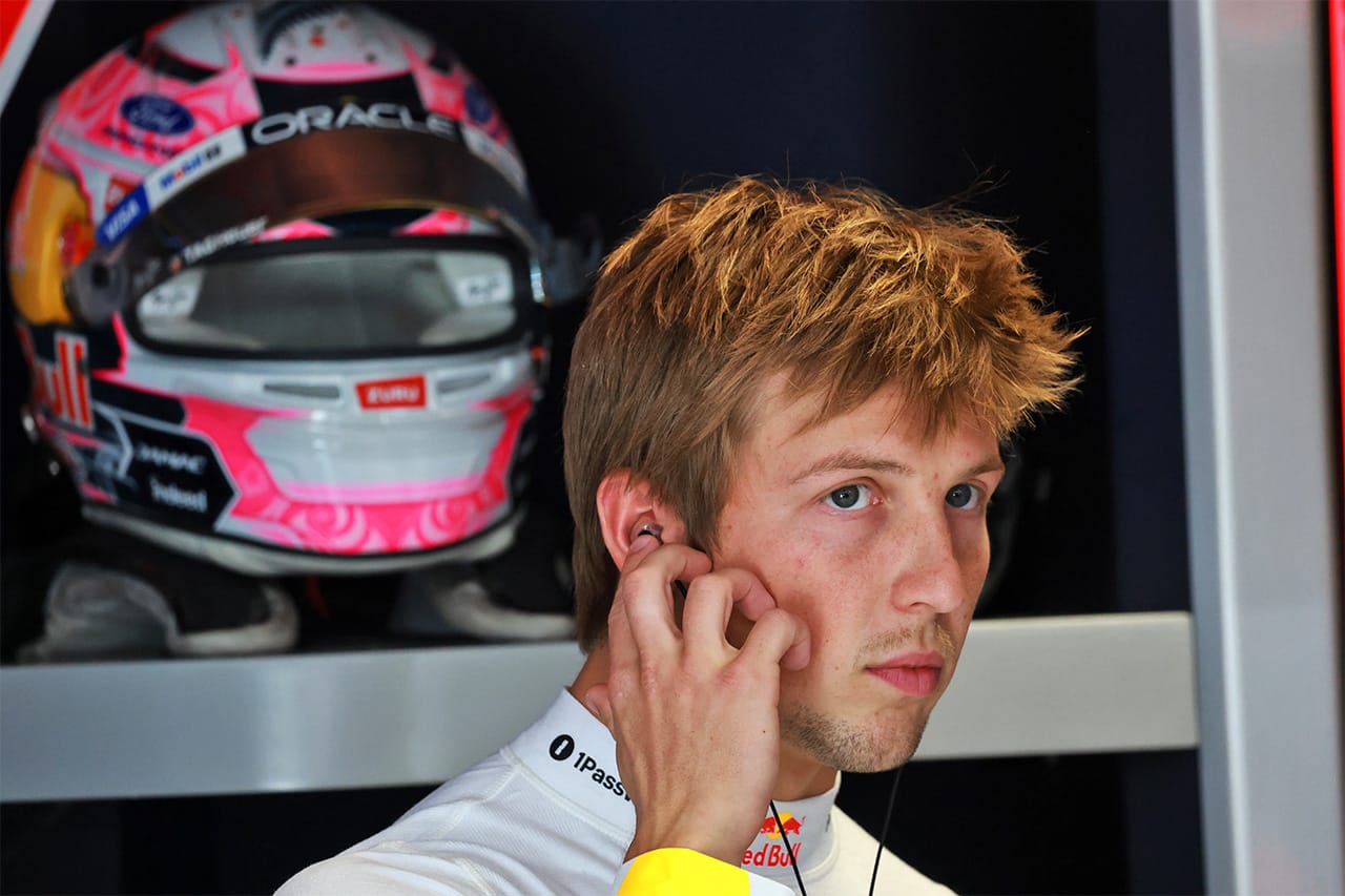リアム・ローソン レッドブルF1代役の裏で2台を同時準備「精神的に難しい」